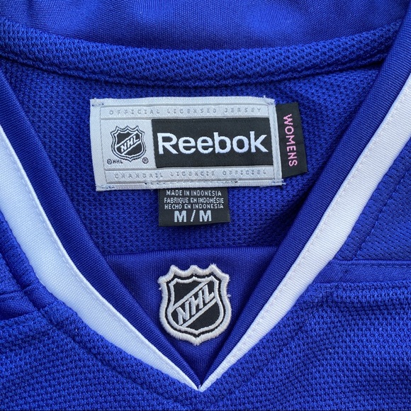 Reebok Vancouver Canucks Women’s Jersey - Picture 3 of 8